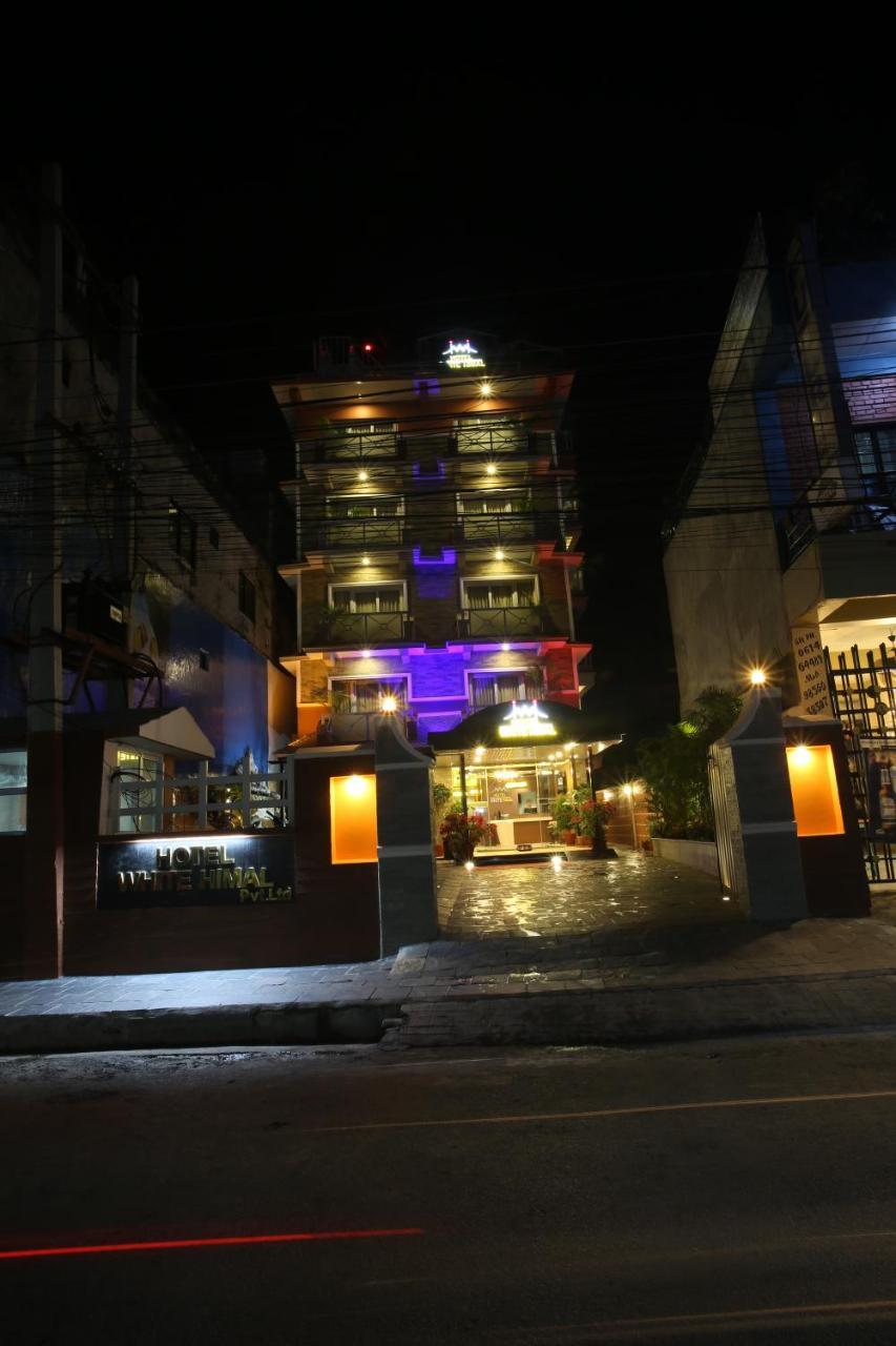 Hotel White Himal Покхара Экстерьер фото